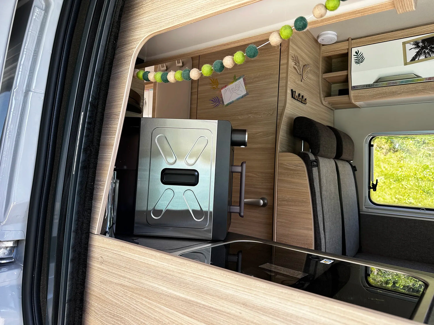 Campingbar genius in Van für Wasserfilterung